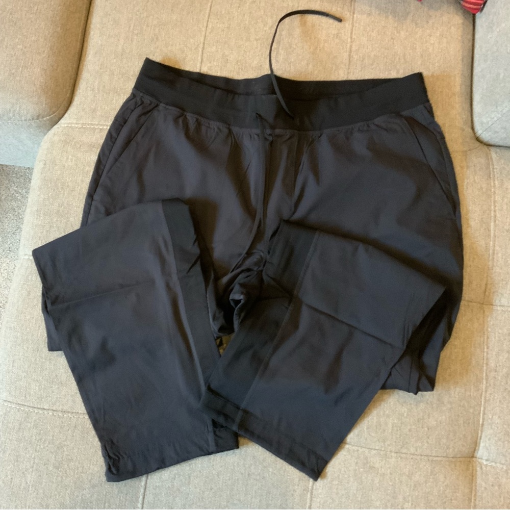 Lululemon Great Wall Windpants